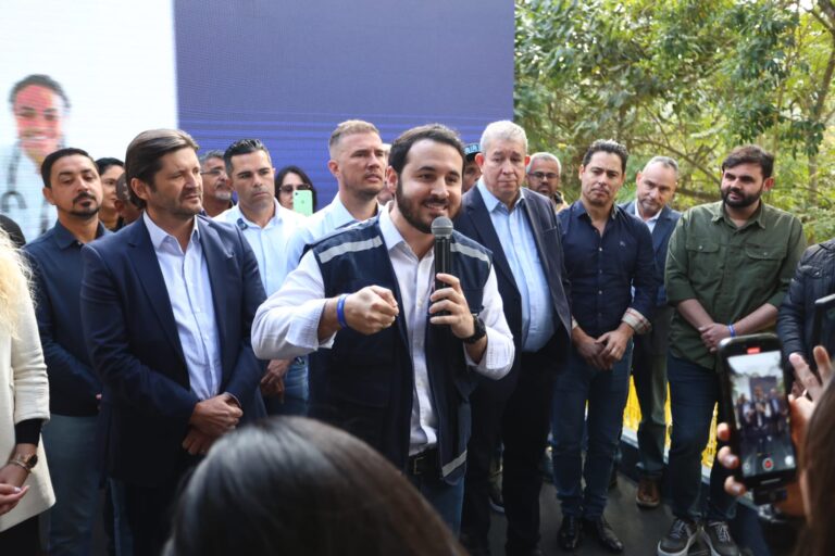 Fotos: Diego Frois/PMG e Fabio Nunes Teixeira/PMG