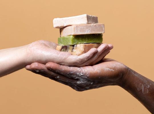 Participantes irão aprender técnicas de elaboração de sabonetes de forma prática e criativa