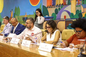 Reunião foi conduzida pela vice-presidente da Comissão de Finanças, Ana Caroline Oliveira (PODE)