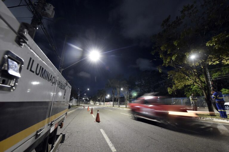 Prefeitura de Guarulhos instala novos pontos de iluminação em LED no Cidade Aracília – Foto: Nícollas Ornelas/PMG
