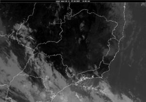 Termômetros marcam queda de temperatura em Guarulhos durante frente fria de outubro de 2025.