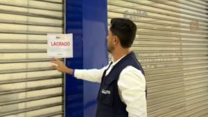 Loja de móveis lacrada pelo Procon em Guarulhos após fiscalização