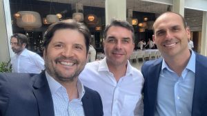 André do Prado anunciando pré-candidatura ao Senado
