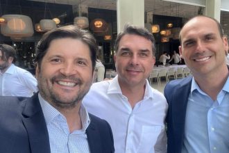 André do Prado anunciando pré-candidatura ao Senado