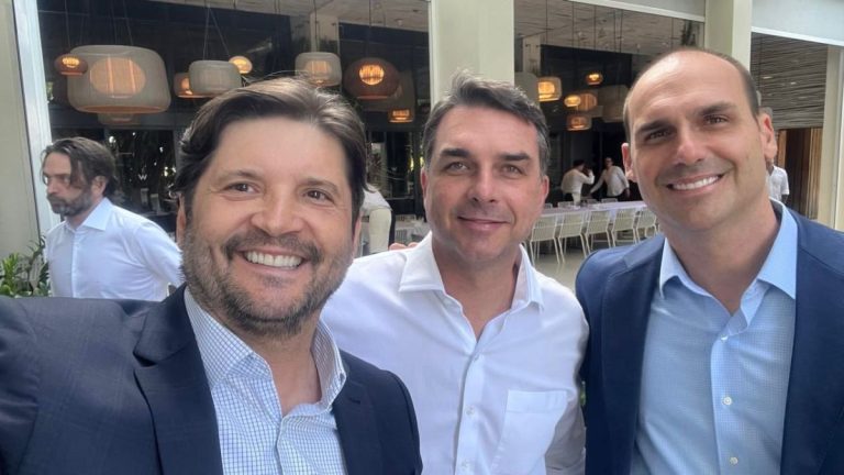 André do Prado anunciando pré-candidatura ao Senado