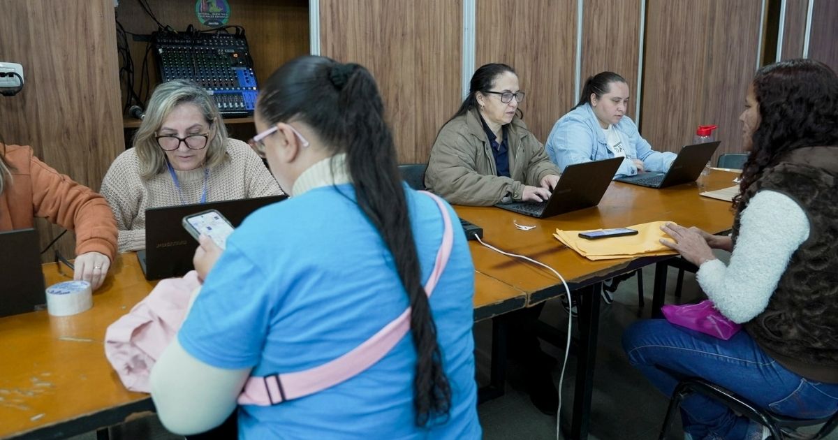 Candidatos participam de mutirão de em pregos da Prefeitura de Guarulhos