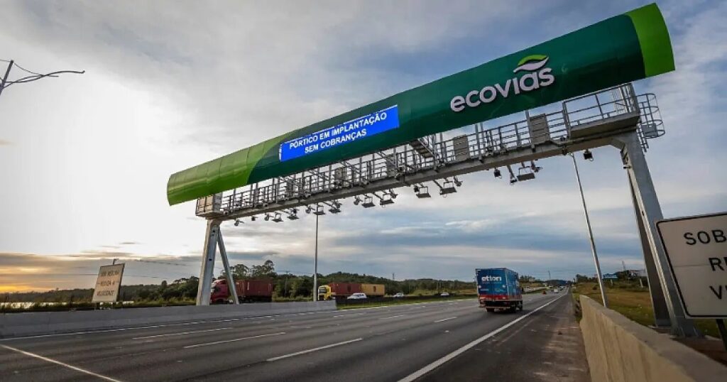 Pórtico eletrônico do Siga Fácil no Sistema Anchieta-Imigrantes com operação reprogramada