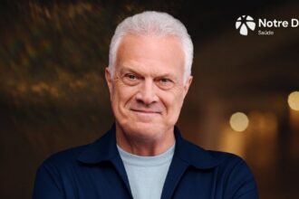 Pedro Bial em cena da nova campanha da NotreDame Saúde com posicionamento Premium inteligente