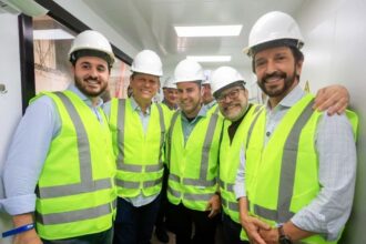 Lucas Sanches, Tarcísio de Freitas e Ricardo Nunes no marco inicial das escavações da Linha 2-Verde do Metrô