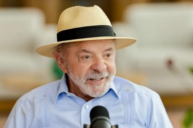 Lula discursa em evento do governo federal sobre o Prospera MEI e a proposta de transporte gratuito