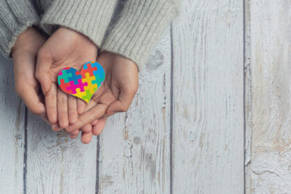 Hapvida promove ação de conscientização sobre autismo e inclusão em São Paulo, em parceria com a Abads, durante a Sipatma